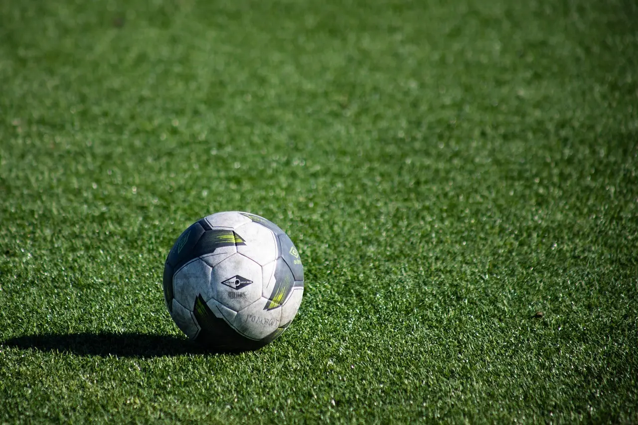 3. Liga 25/26, runde 32: Senne udligninger, hattrick i Cottbus og klar ude-sejr i Wiesbaden