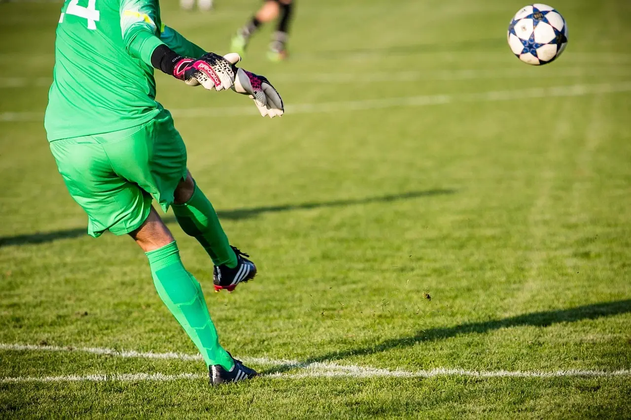 Regionalliga Bayern runde 34: klare sejre, sene mål og straffesparksafgørelser