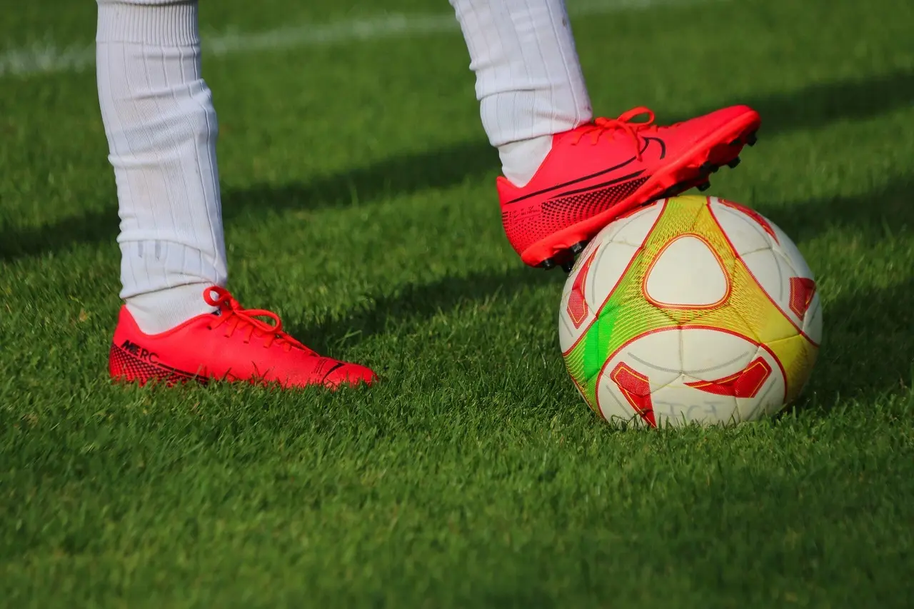 Regionalliga Nord runde 7: sene afgørelser, straffesparksdrama og en markant udebanesejr